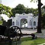 Amplo Estudio Em Copacabana, Quadra Da Praia